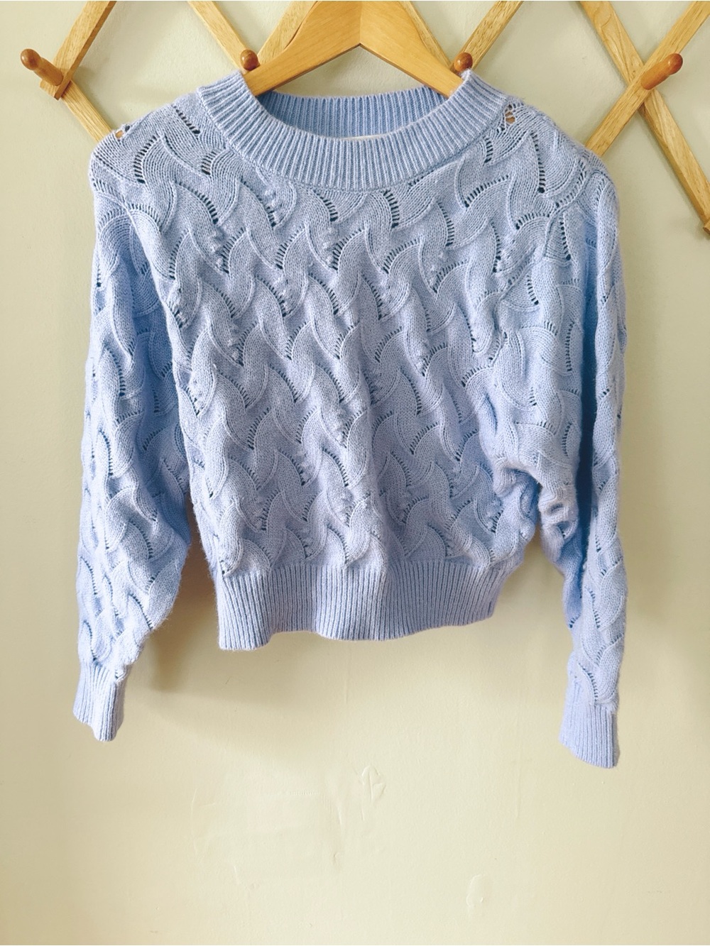 Chelsea & Theodore Blue Open Knit Cropped Sweater Wool Blend Medium